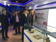 柯橋區委書記沈志江來公司調研黨建和企業發展情況